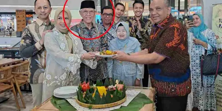 Dari Trotoar ke Ratusan Cabang: Perjalanan Bustaman Membangun RM Padang Sederhana